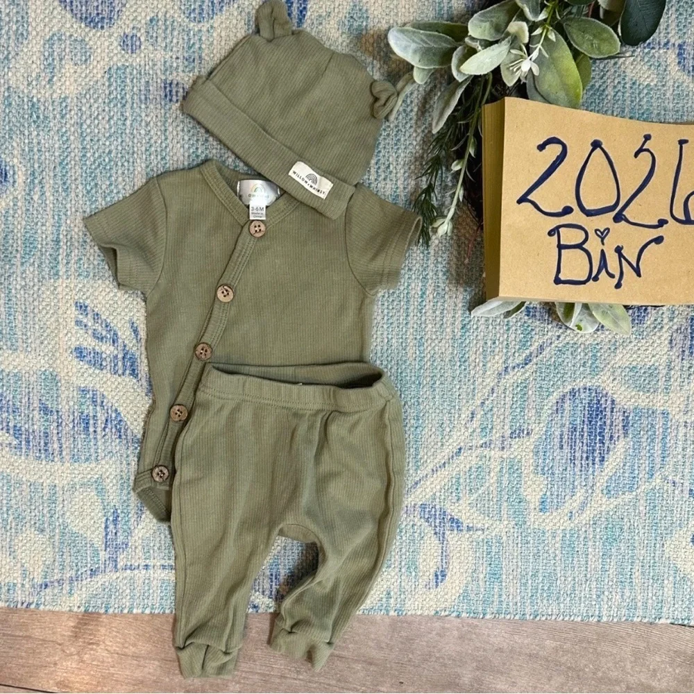 Willow + Whimsy Baby Boy Organic 3-Piece Outfit Set Hat, Joggers, shirt